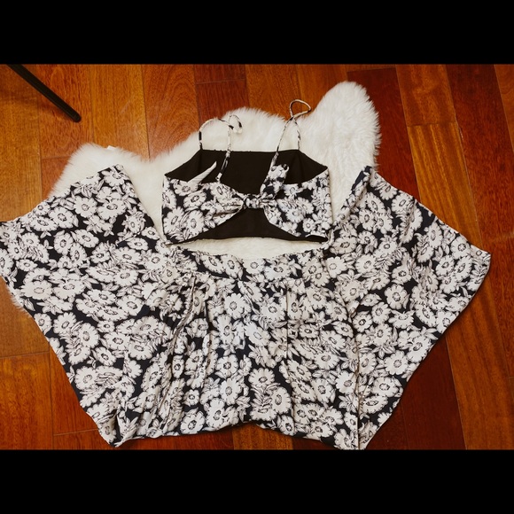 Free People Set - Picture 2 of 4